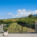 Holiday home Moradia Entre Saltos