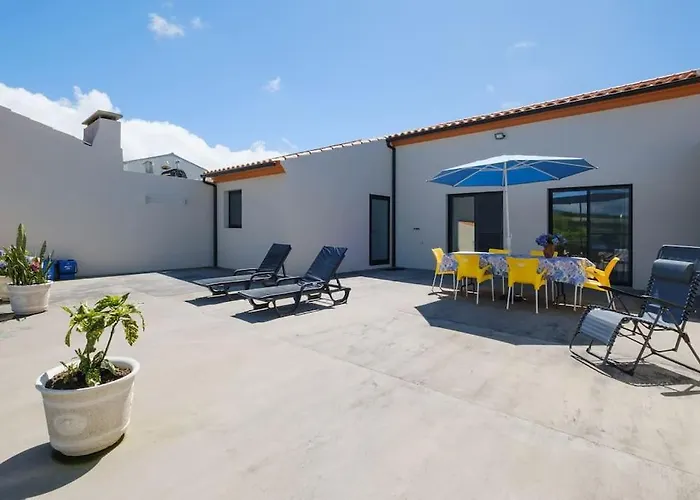 Moradia Entre Saltos Ferienhaus Salga